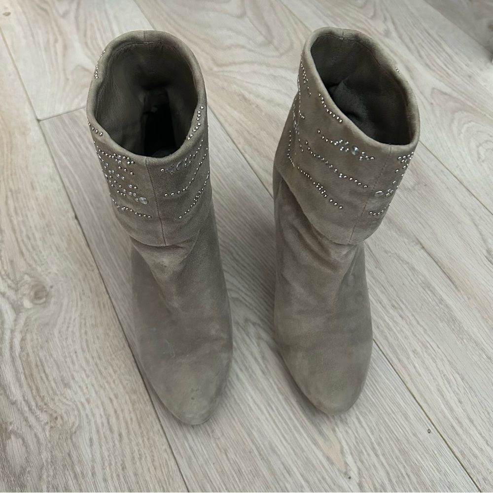 Genuine Leather Suede Grey Heeled Boots Size 6